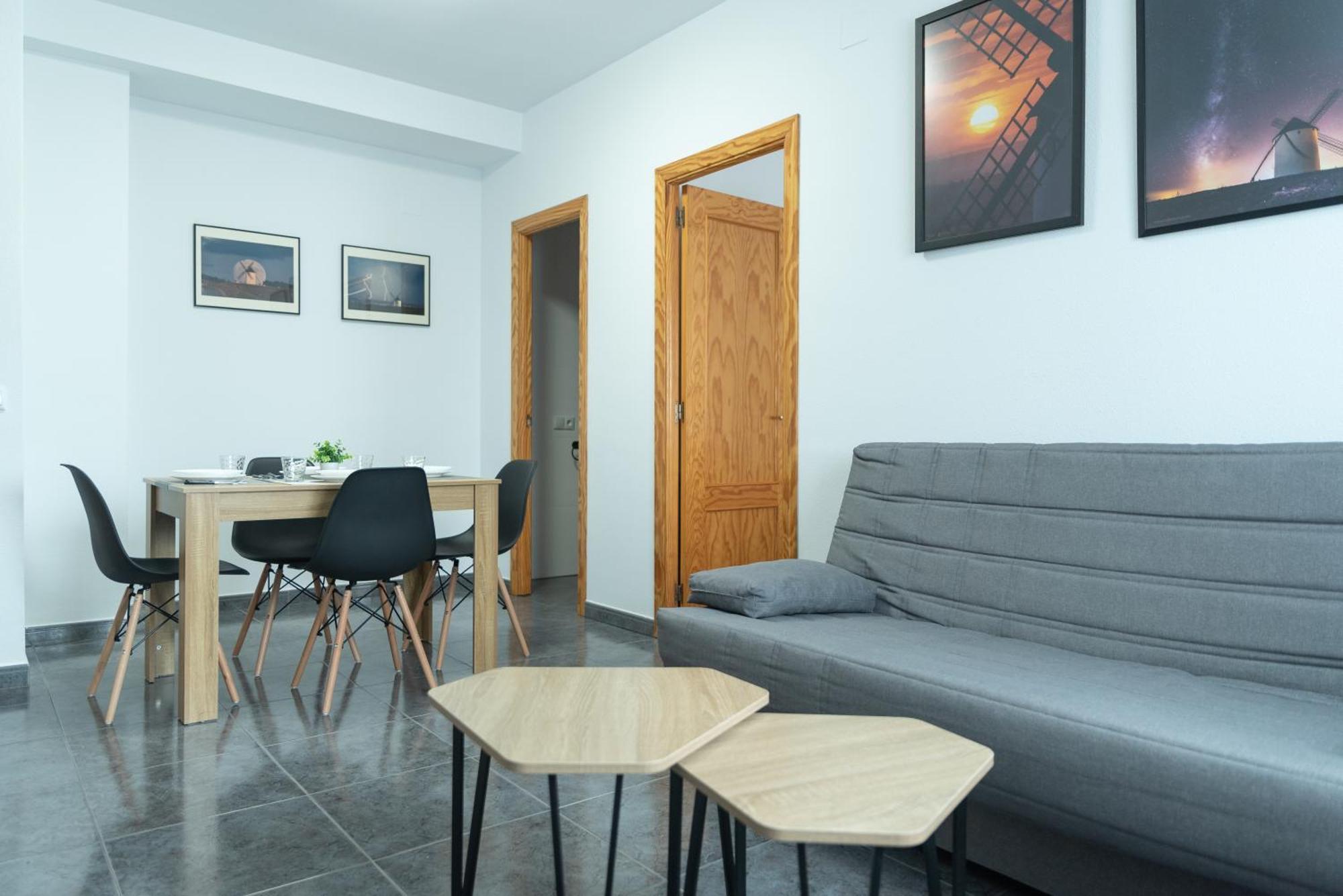 Apartamentos La Mota - Centrico Mota Del Cuervo Eksteriør billede